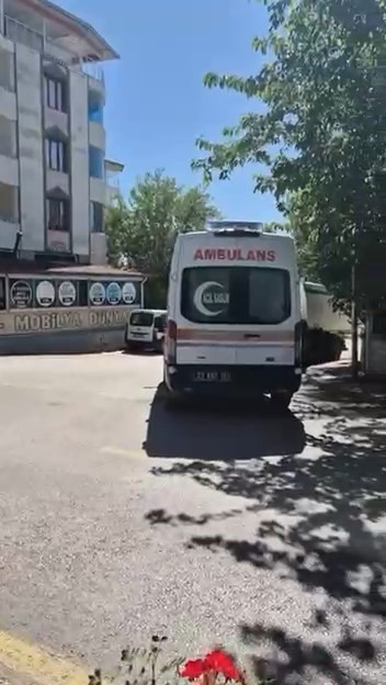ELAZIĞ’DA ARACIN ÇARPTIĞI YAŞI ADAM, HAYATINI KAYBETTİ