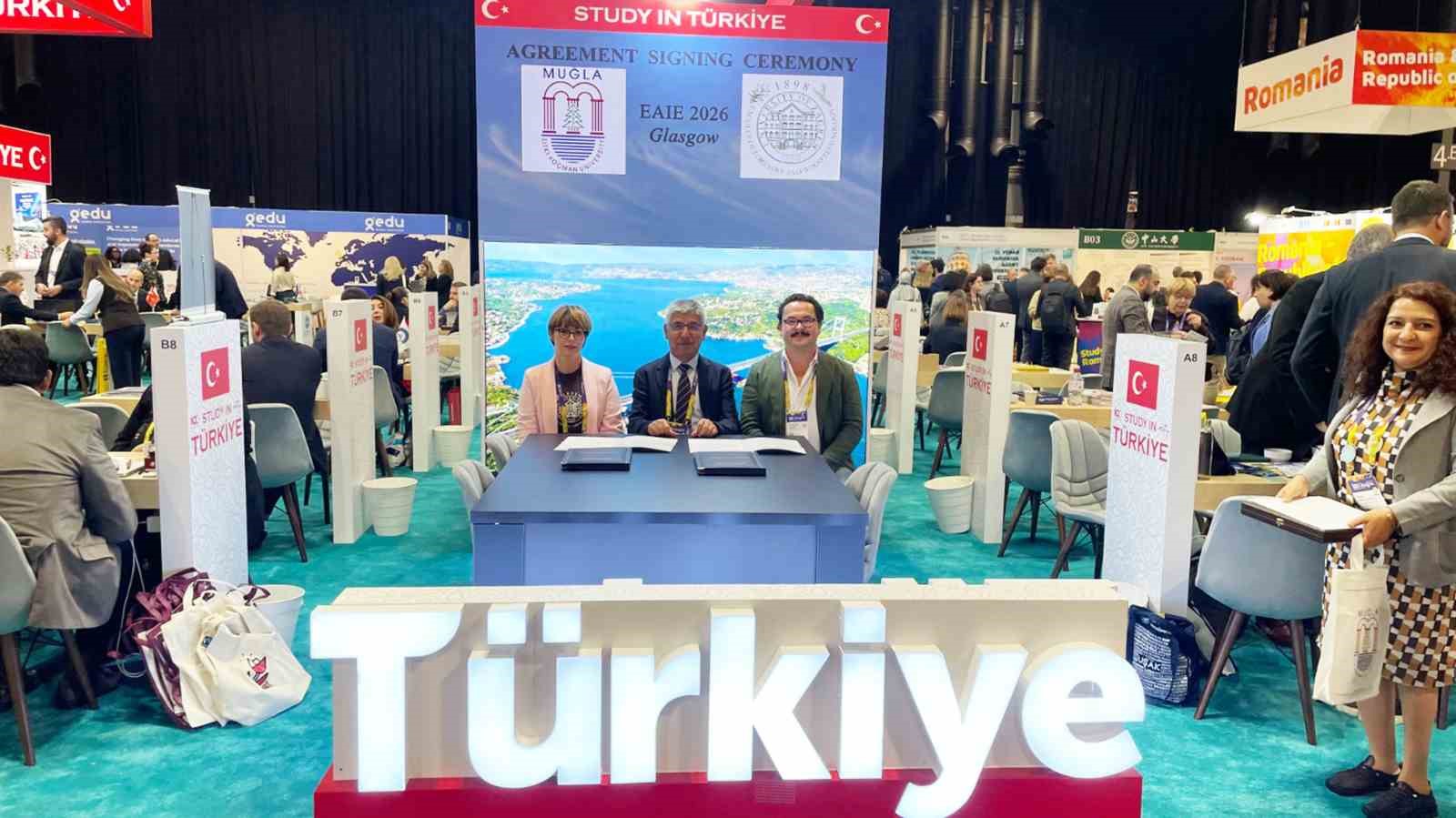 MSKÜ, EAIE FUARI’NIN İLK GÜNÜNDE ULUSLARARASI İŞ BİRLİKLERİNİ GENİŞLETİYOR