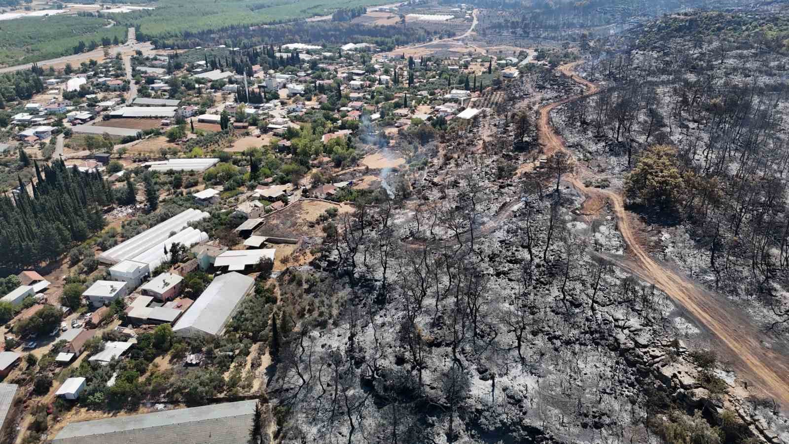 ANTALYA AKSU’DAKİ ORMAN YANGINI 4’ÜNCÜ GÜNDE KONTROL ALTINA ALINDI