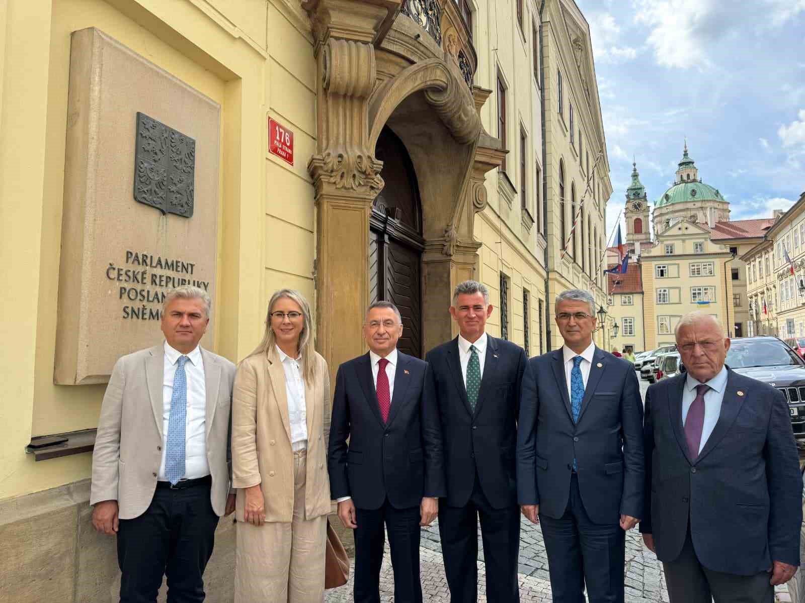 TBMM DIŞİŞLERİ KOMİSYONU BAŞKANI OKTAY’DAN ÇEKYA’YA GAZZE ÇAĞRISI