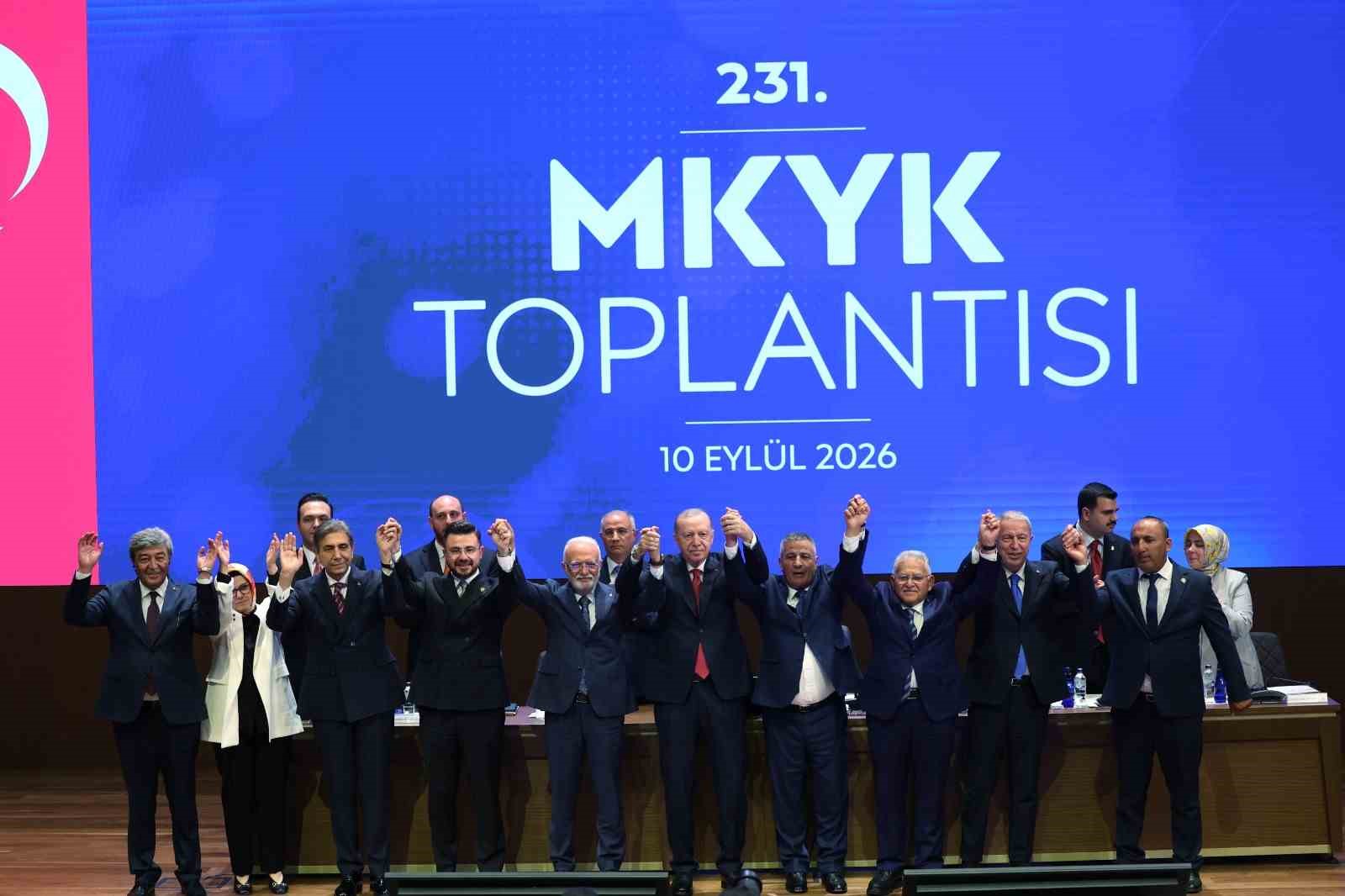 CHP’Lİ FELAHİYE VE AKKIŞLA BELEDİYE BAŞKANLARI AK PARTİ’YE KATILDI