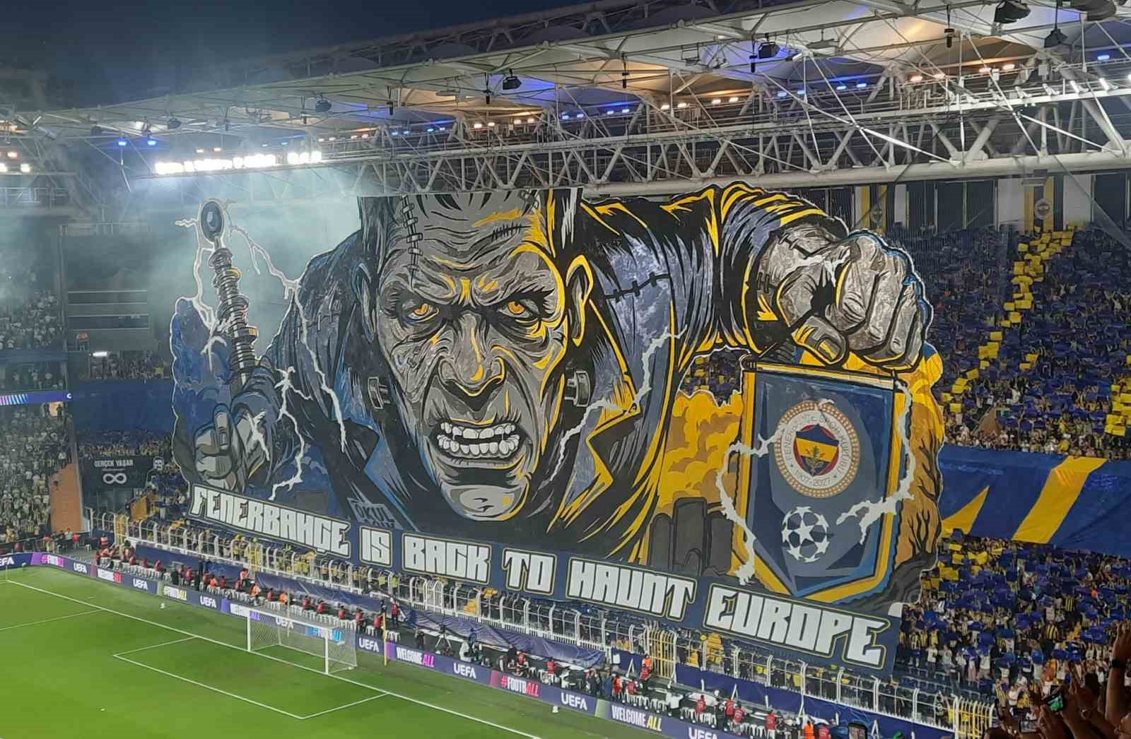 FENERBAHÇE TARAFTARINDAN ŞAMPİYONLAR LİGİ İLK MAÇINA ÖZEL KOREOGRAFİ