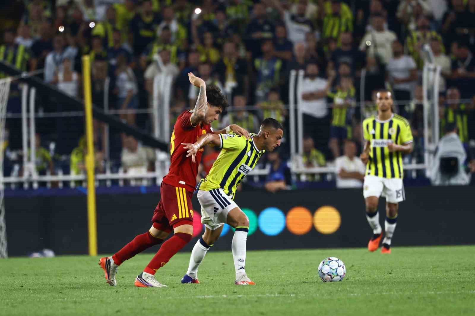 FENERBAHÇE, ŞAMPİYONLAR LİGİ’NE 1 PUANLA BAŞLADI