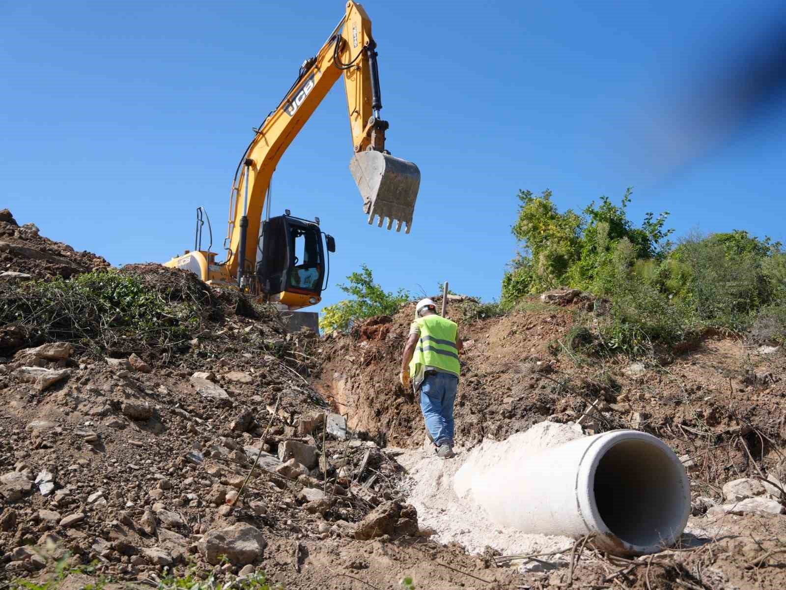 DÜZCE BELEDİYESİ’NDEN AKÇAKOCA’YA ÖNEMLİ DESTEK