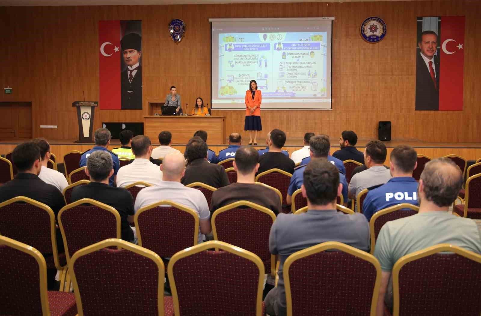 AFYONKARAHİSAR’DA GÜVENLİ EĞİTİM KOORDİNASYON TOPLANTISI GERÇEKLEŞTİRİLDİ