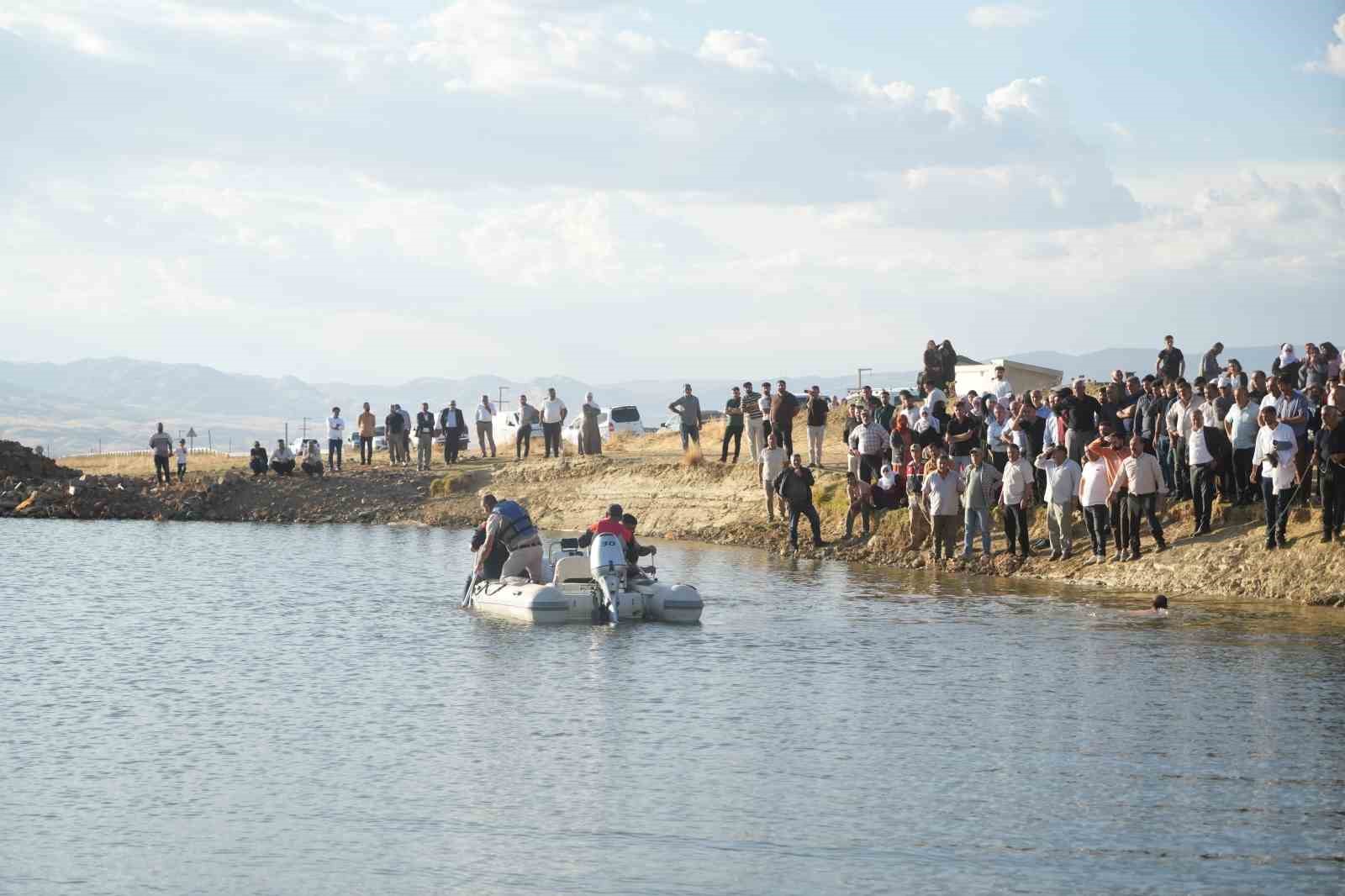 MUŞ’TA GÖLETE GİREN 13 YAŞINDAKİ ÇOCUK HAYATINI KAYBETTİ