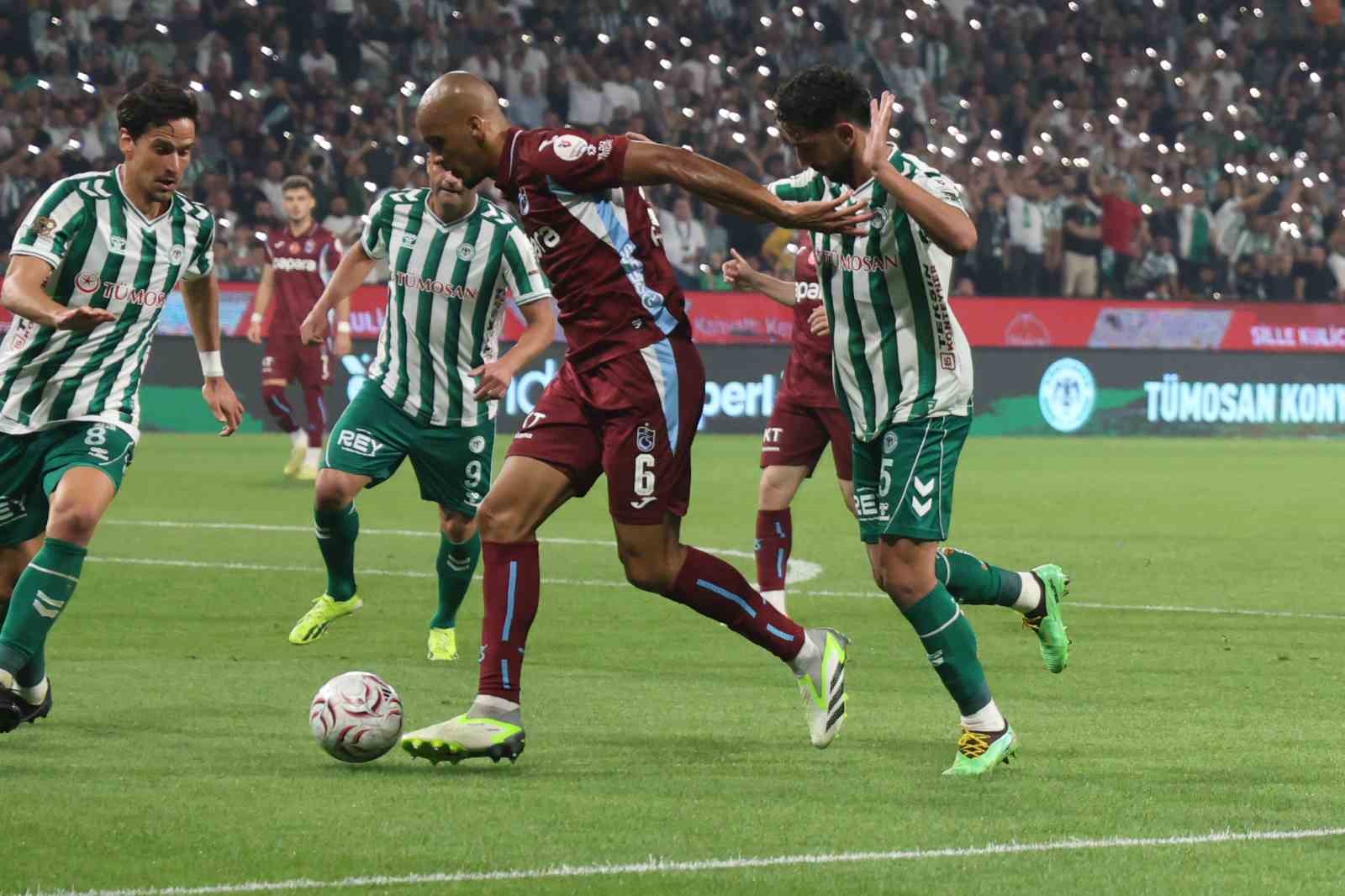 TRENDYOL SÜPER LİG: KONYASPOR: 1 - TRABZONSPOR: 0 (İLK YARI)