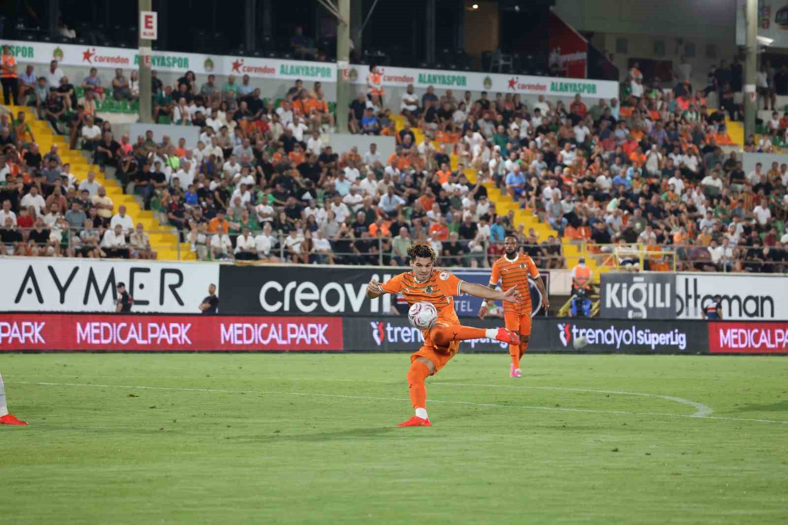 TRENDYOL SÜPER LİG: CORENDON ALANYASPOR: 2 GÖZTEPE: 2 (MAÇ SONUCU)