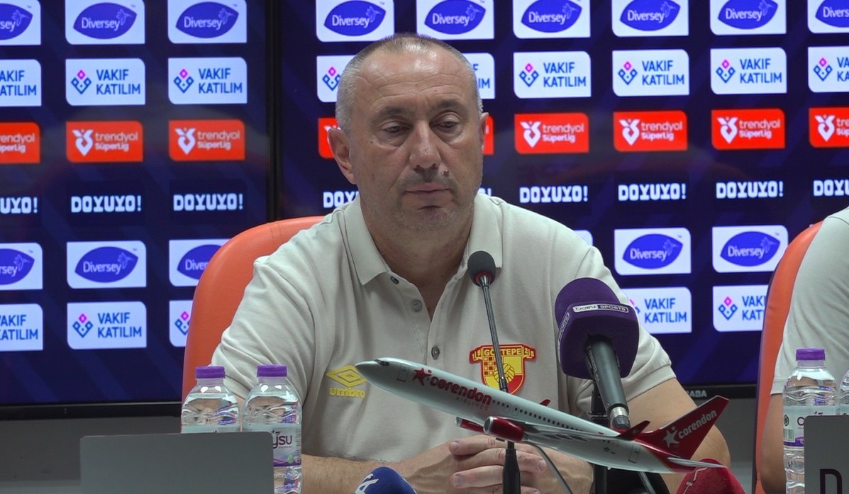 STANİMİR STOİLOV: "İYİ BİR MAÇ ÇIKARDIĞIMIZI DÜŞÜNÜYORUM’’