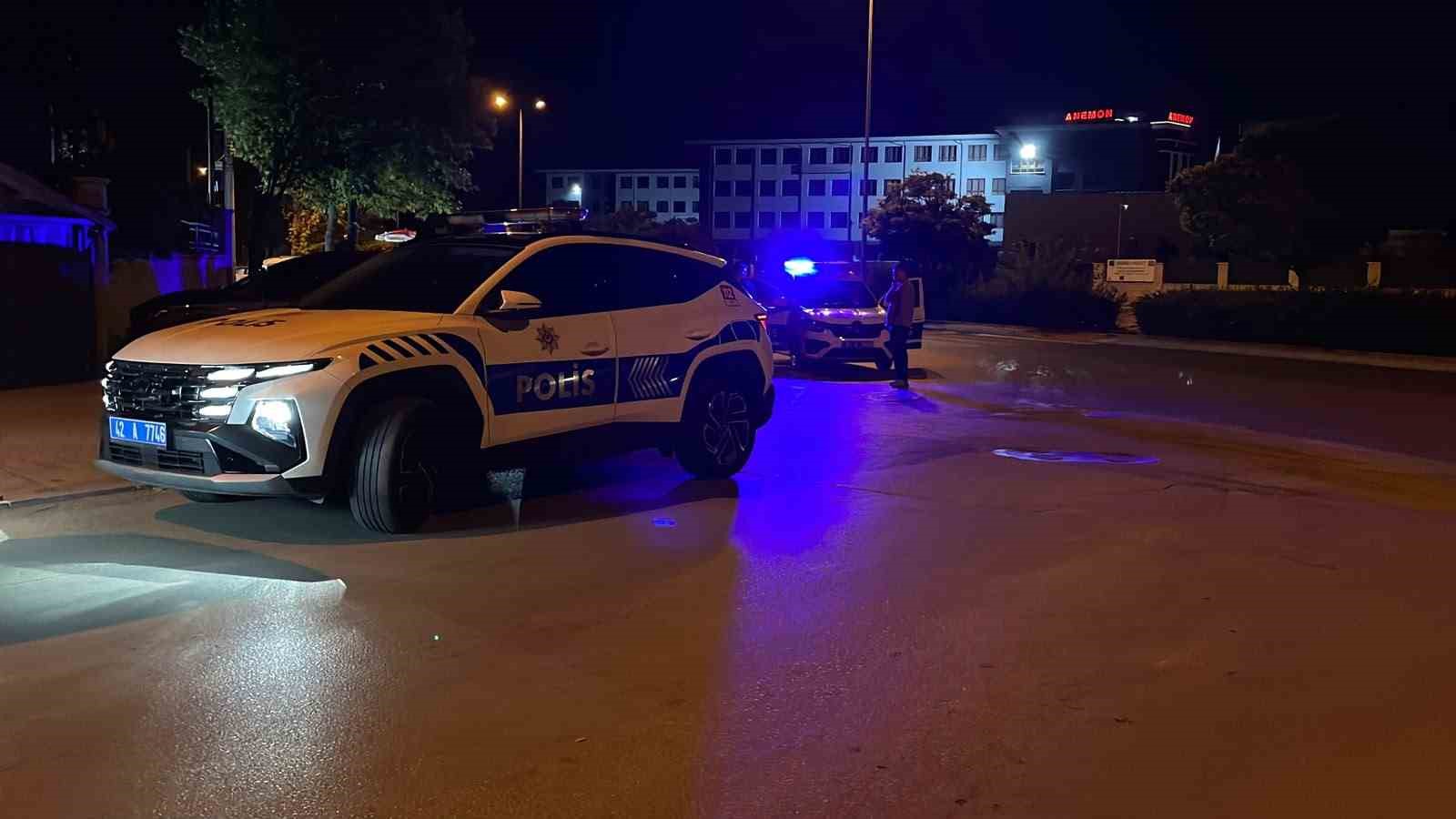 CADDE ÜZERİNDEKİ KAVGA KANLI BİTTİ: 1 YARALI