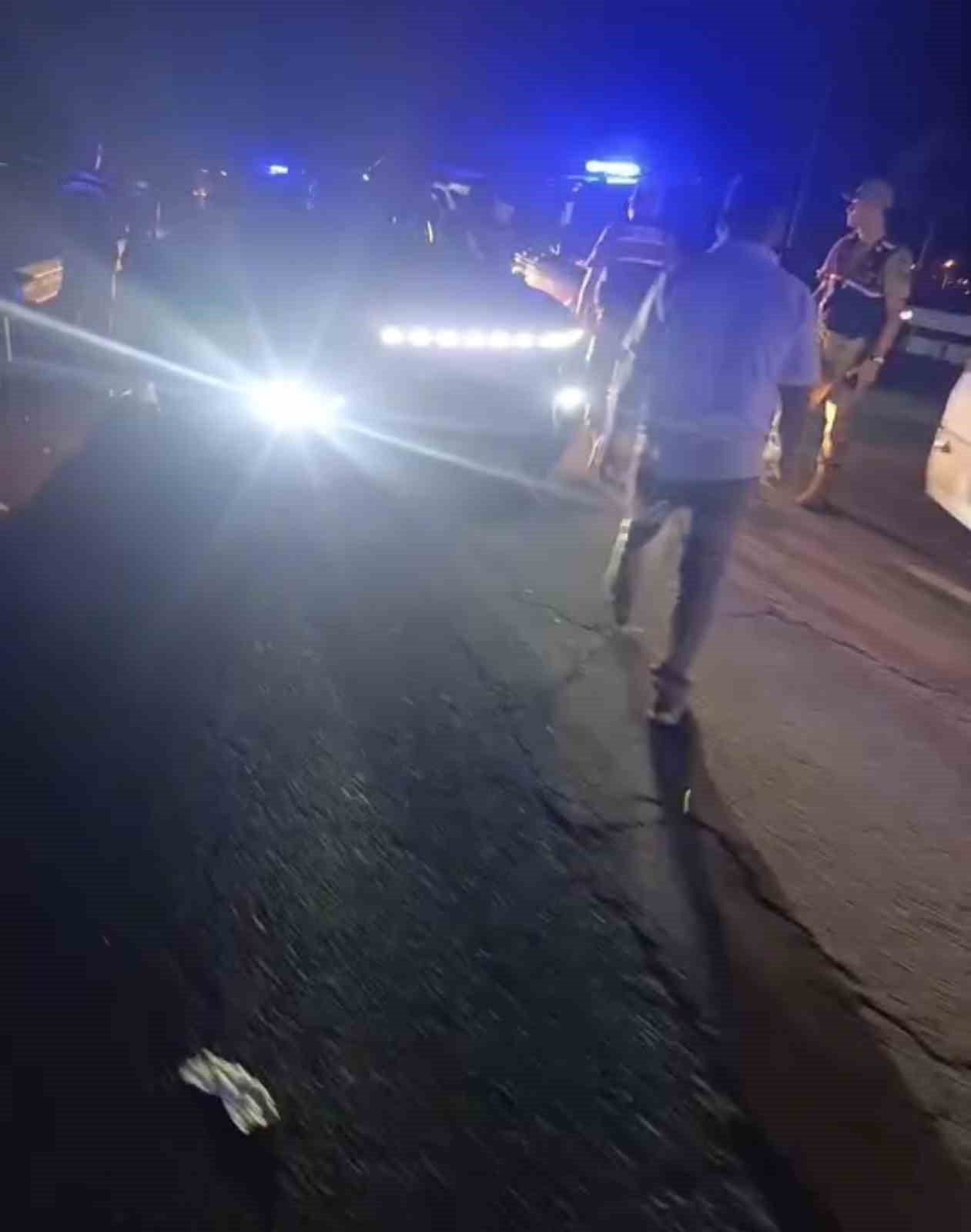 ŞANLIURFA’DA DAMPERİ AÇIK KAMYON KAZAYA NEDEN OLDU: 7 YARALI