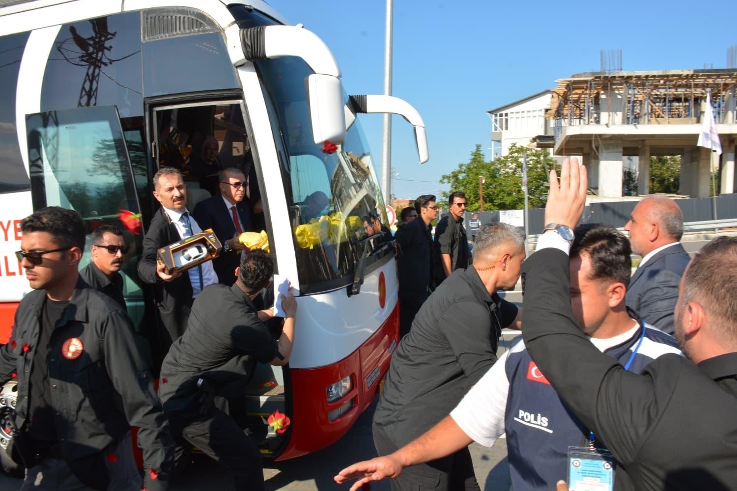 CANİK’TE CUMHURBAŞKANI ERDOĞAN’A YOĞUN İLGİ