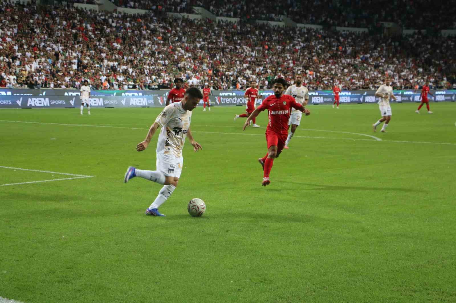 TREDYOL SÜPER LİG: AMED SPORTİF FAALİYETLER: 5 - BAŞAKŞEHİR: 0