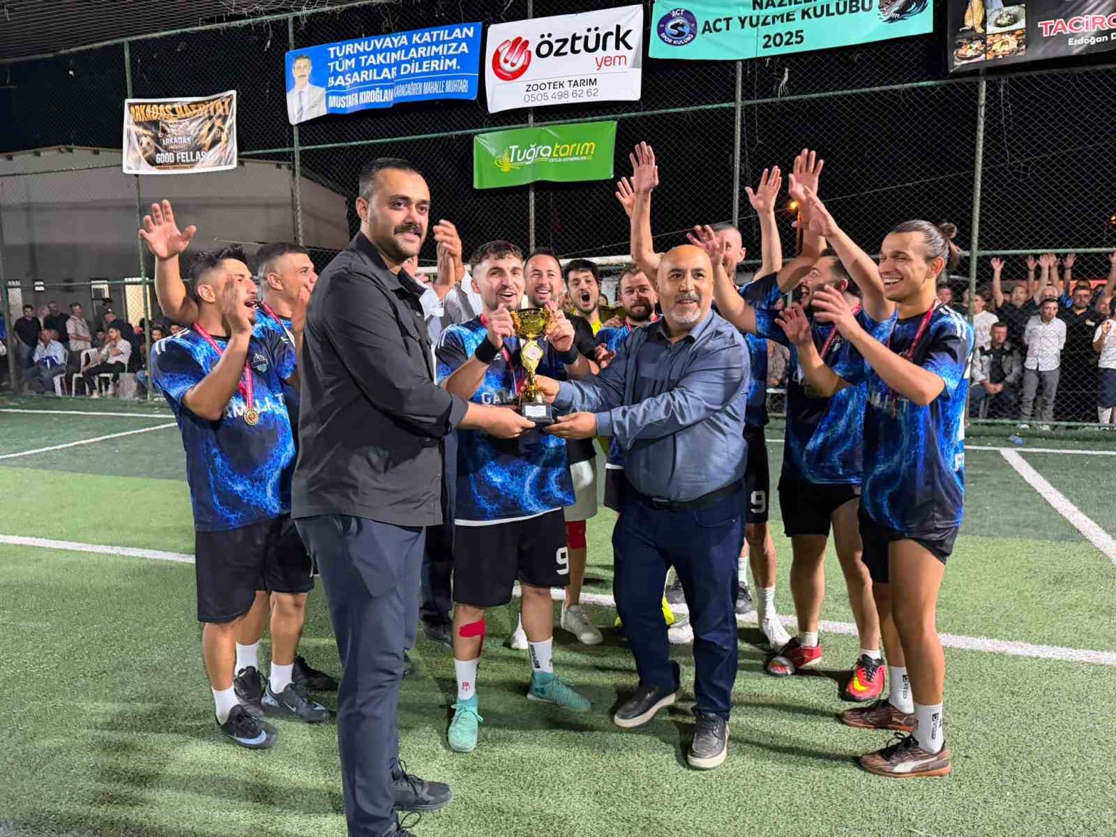 KARACÖREN FUTBOL TURNUVASI’NDA ŞAMPİYON DALAMA SPOR OLDU
