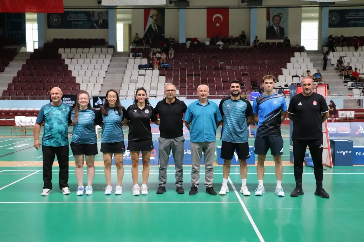 ERZİNCANLI MİLLİ SPORCULARA FEDERASYONDAN RAKET