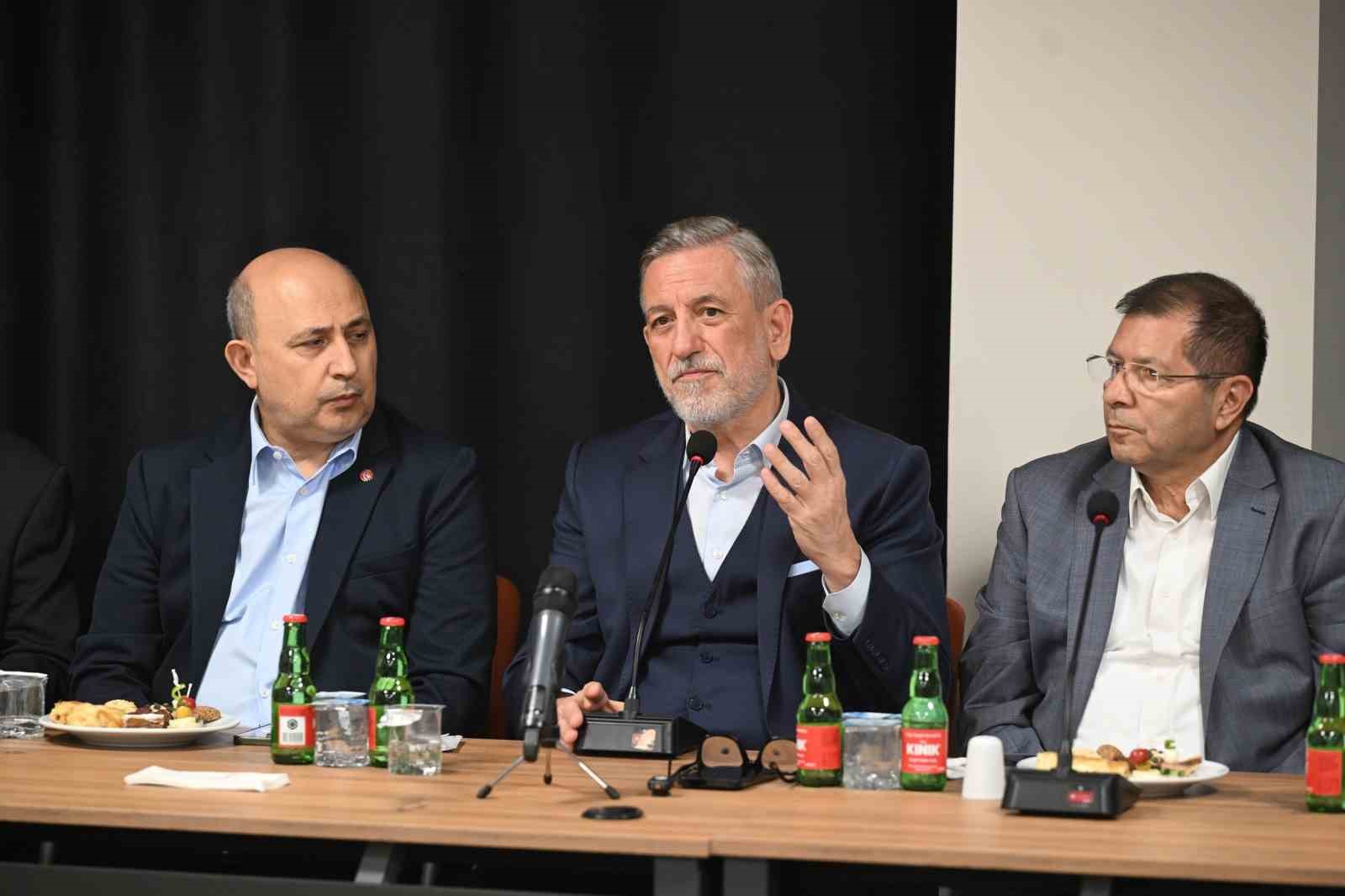 BTSO BAŞKANI İBRAHİM BURKAY KAYAPA OSB’DEKİ FİRMALARLA BULUŞTU