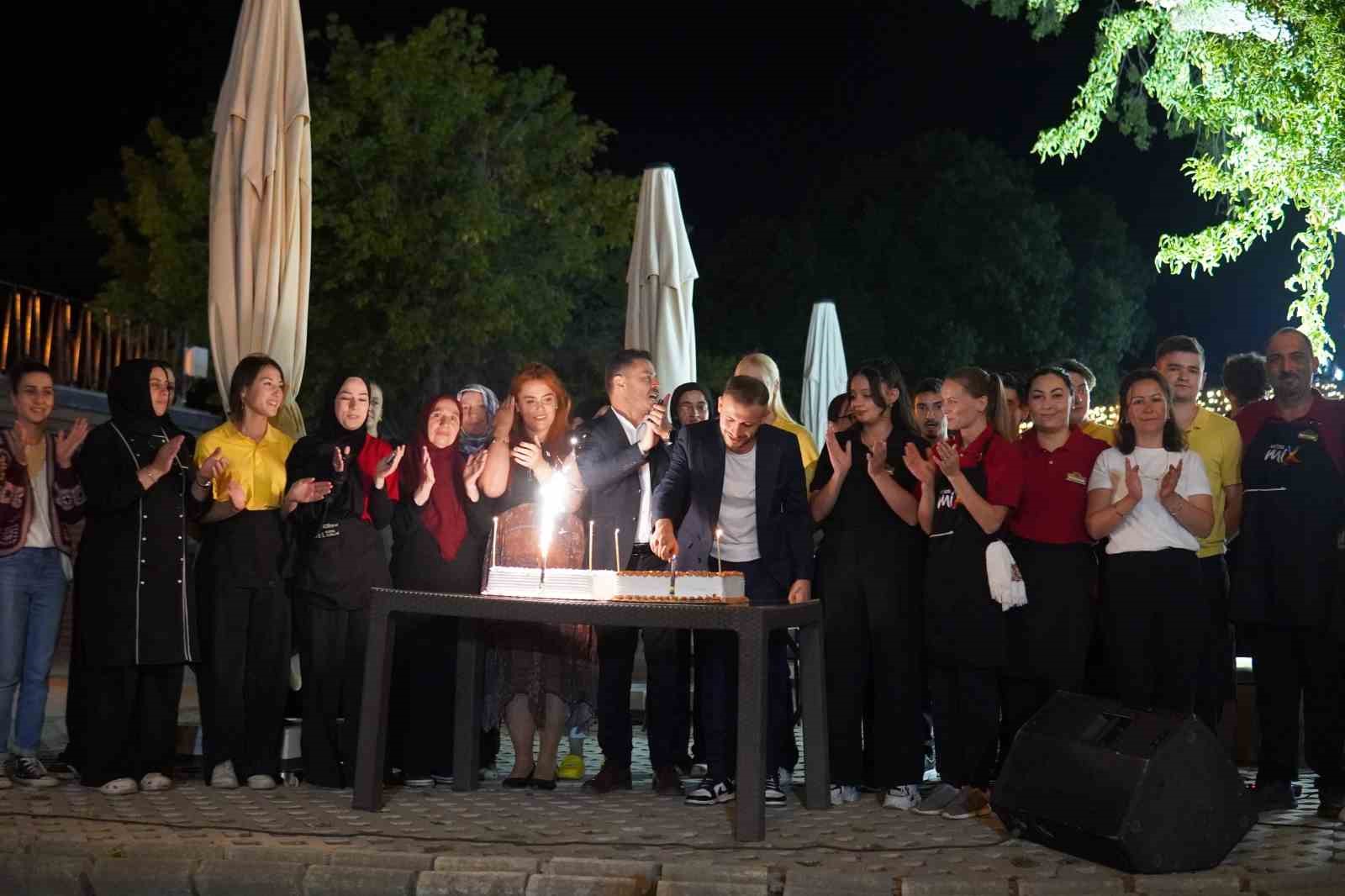 YENİLENEN HAVUZLU BAHÇE SOSYAL TESİSLERİ İKİNCİ YILINI GERİDE BIRAKTI