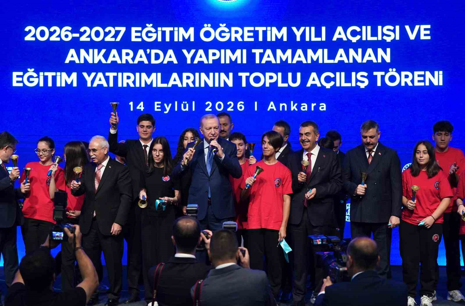 BAKAN TEKİN: "TÜRKİYE YÜZYILI MAARİF MODELİ İLE EVLATLARIMIZI ERDEMLİ NESİLLER OLARAK YETİŞTİRME GAYRETİ İÇERİSİNDEYİZ"