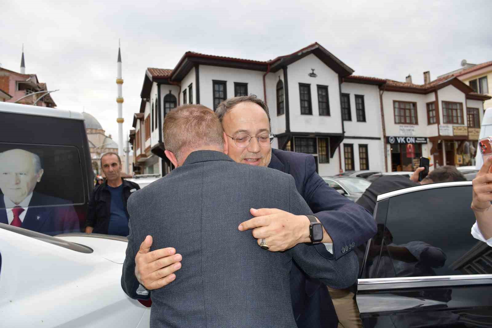 MHP’DEN VEZİRKÖPRÜ’YE HAYIRLI OLSUN ZİYARETİ