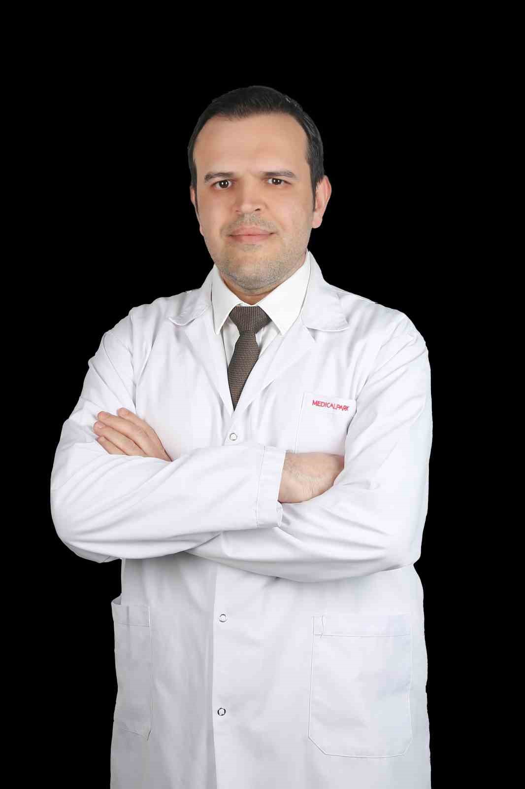 "OBEZİTE, BASİT BİR KİLO PROBLEMİ OLARAK GÖRÜLMEMELİ"