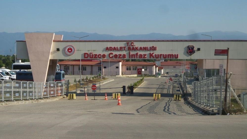 HIRSIZLIK SUÇUNDAN ARAMASI BULUNAN ŞAHIS YAKALANDI