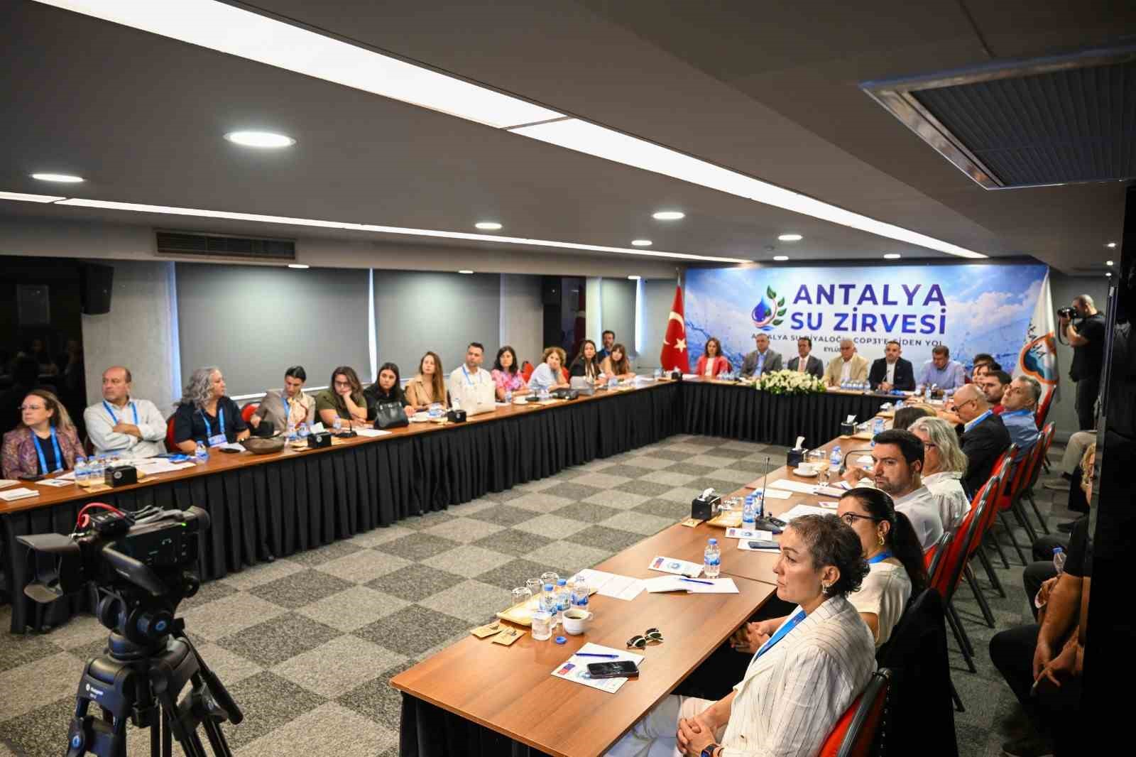 "ANTALYA SUYUNU KORUYACAK DÜNYAYA ÖRNEK OLACAK"