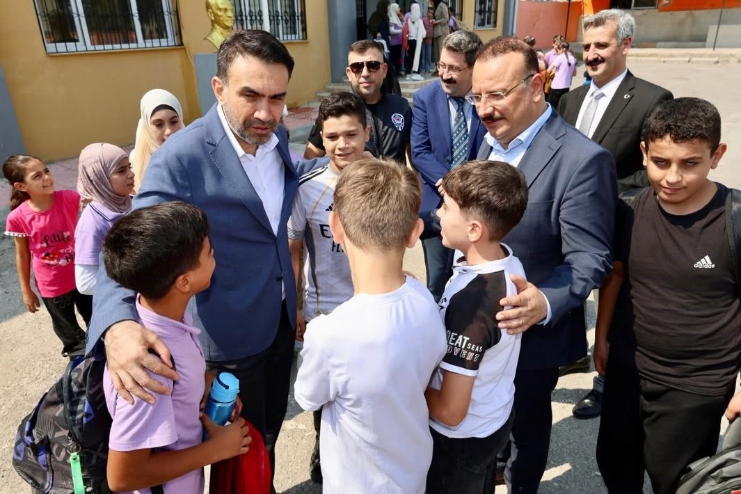 BAŞKAN ALDEMİR, ÖĞRENCİLERİN HEYECANINA ORTAK OLDU