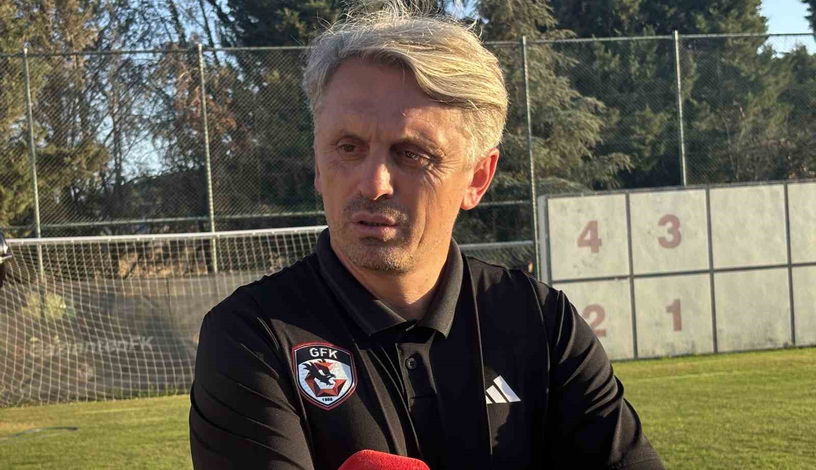 ORHAN AK: "KOCAELİSPOR MAÇINDAN PUAN YA DA PUANLAR ALIP MİLLİ ARAYA MORALLİ GİRMEK İSTİYORUZ"