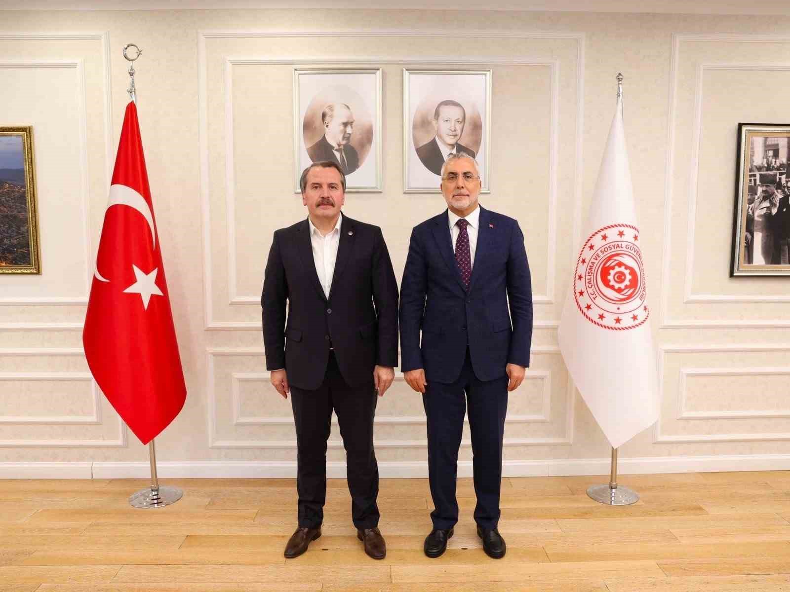 BAKAN IŞIKHAN, MEMUR-SEN GENEL BAŞKANI YALÇIN İLE BİR ARAYA GELDİ