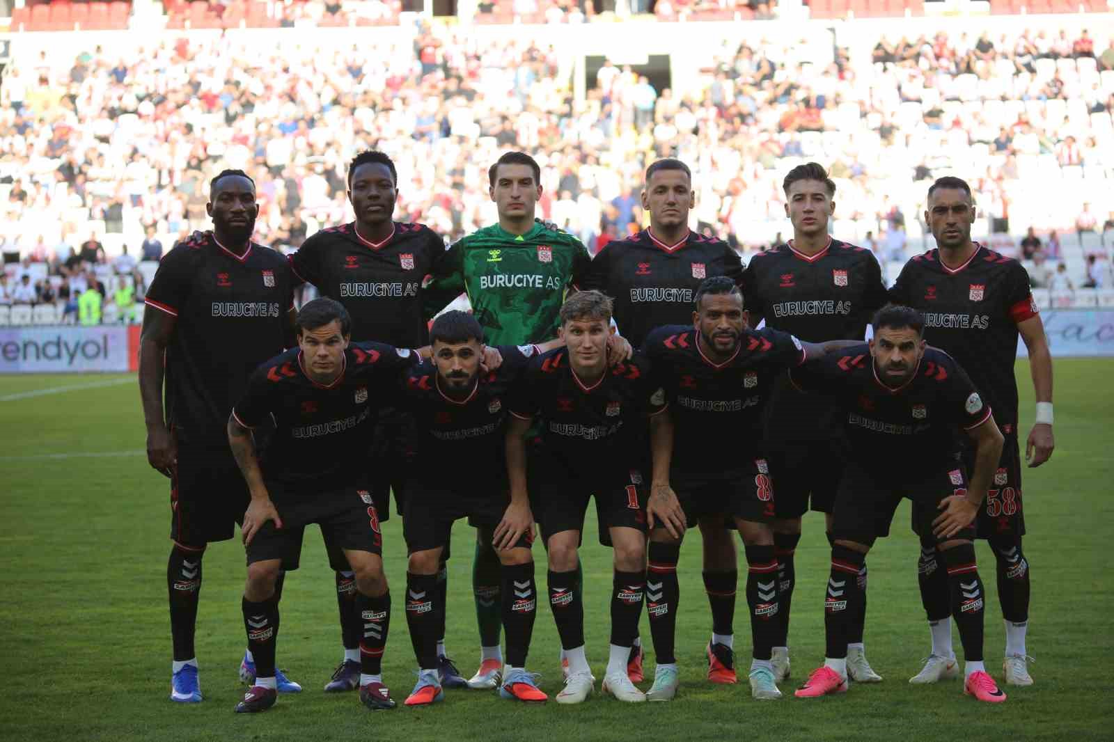 SİVASSPOR’DA 4 OYUNCU SAKATLANDI