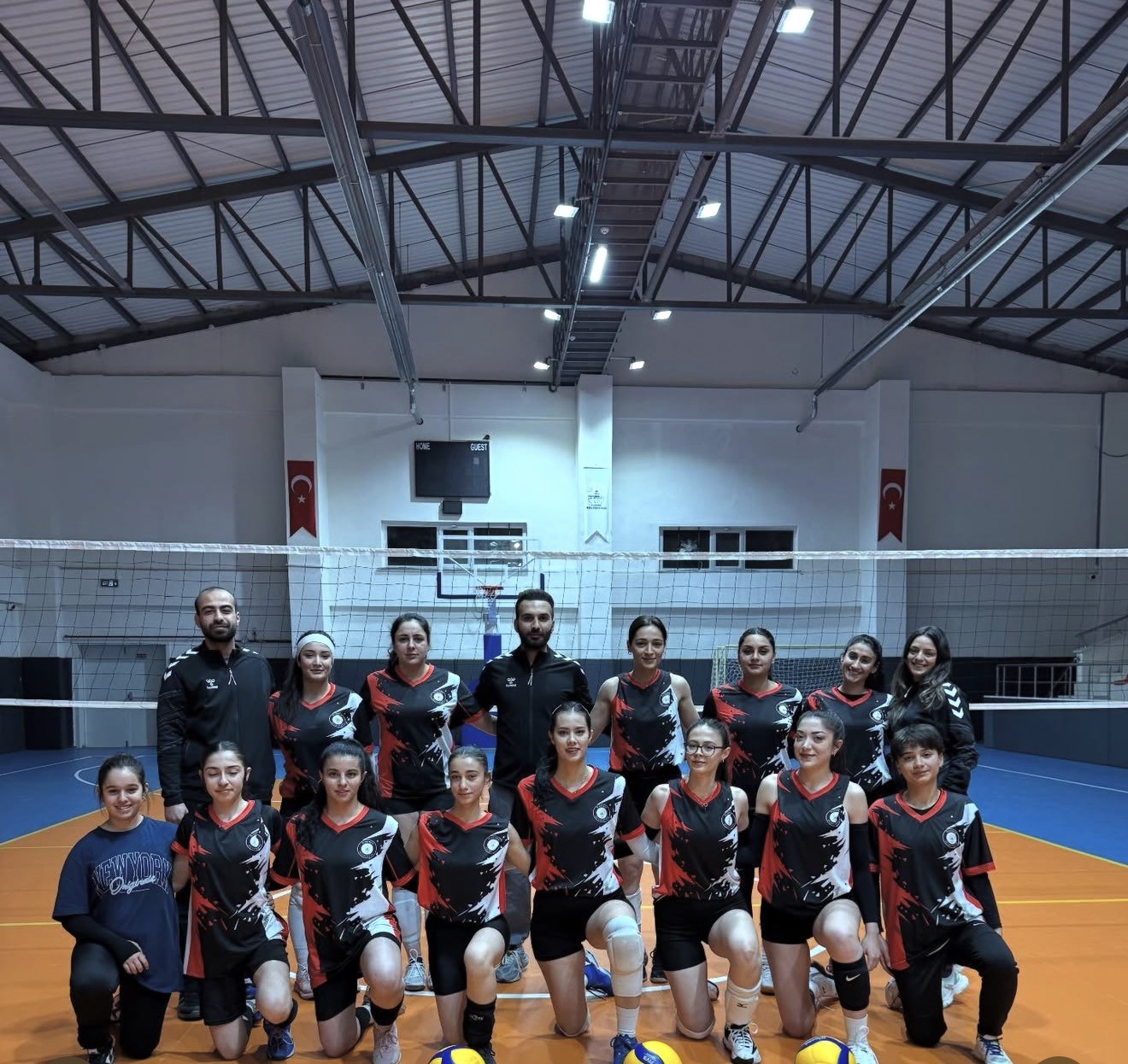 SİVEREK BELEDİYESPOR’UN ARDINDAN KADIN VOLEYBOL TAKIMI DA LİGDEN ÇEKİLDİ