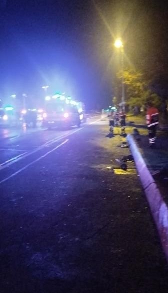 MALTEPE’DE İKİ ARAÇ ÇARPIŞTI: 2’Sİ AĞIR 9 YARALI