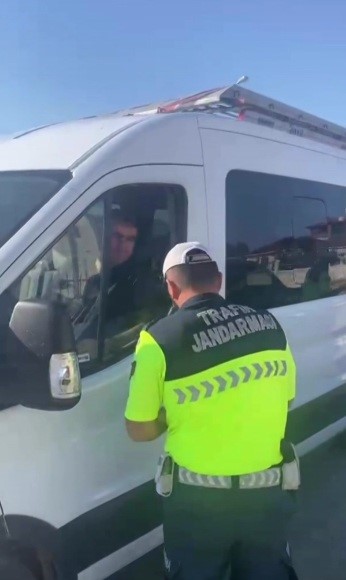 ERZİNCAN’DA OKUL ÇEVRELERİ VE SERVİS ARAÇLARI DENETLENDİ
