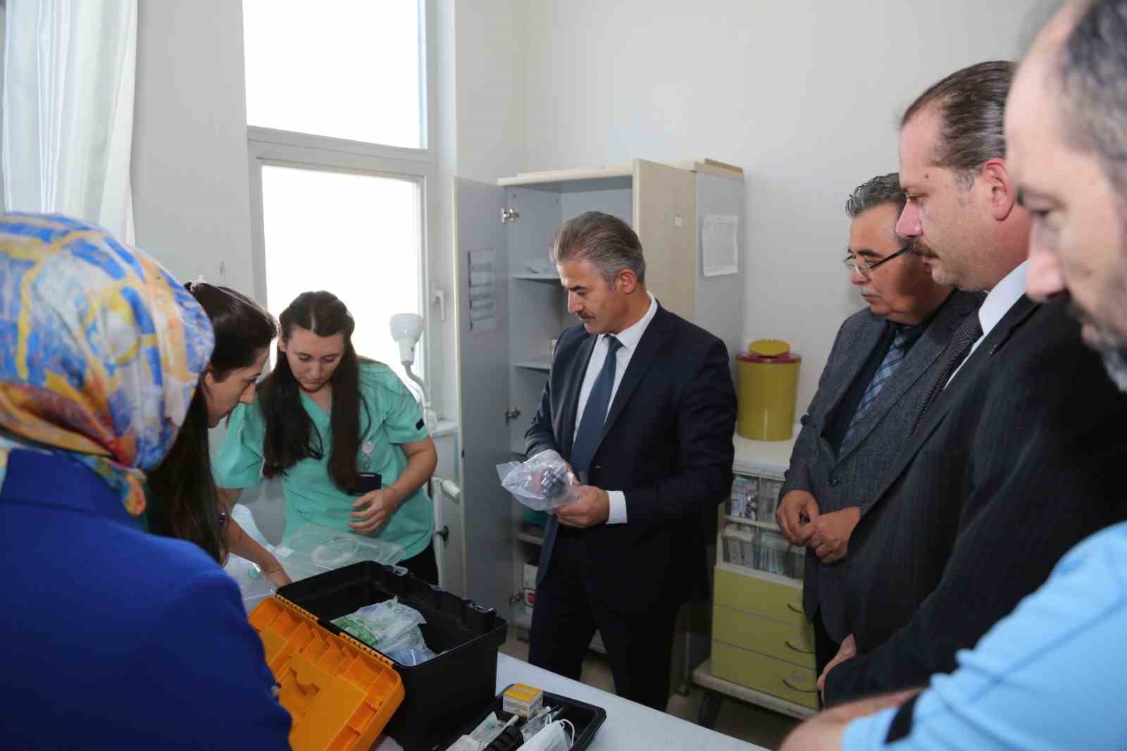 İL SAĞLIK MÜDÜRÜ MERAL, PALANDÖKEN’DE SAĞLIK HİZMETLERİNİ YERİNDE İNCELEDİ