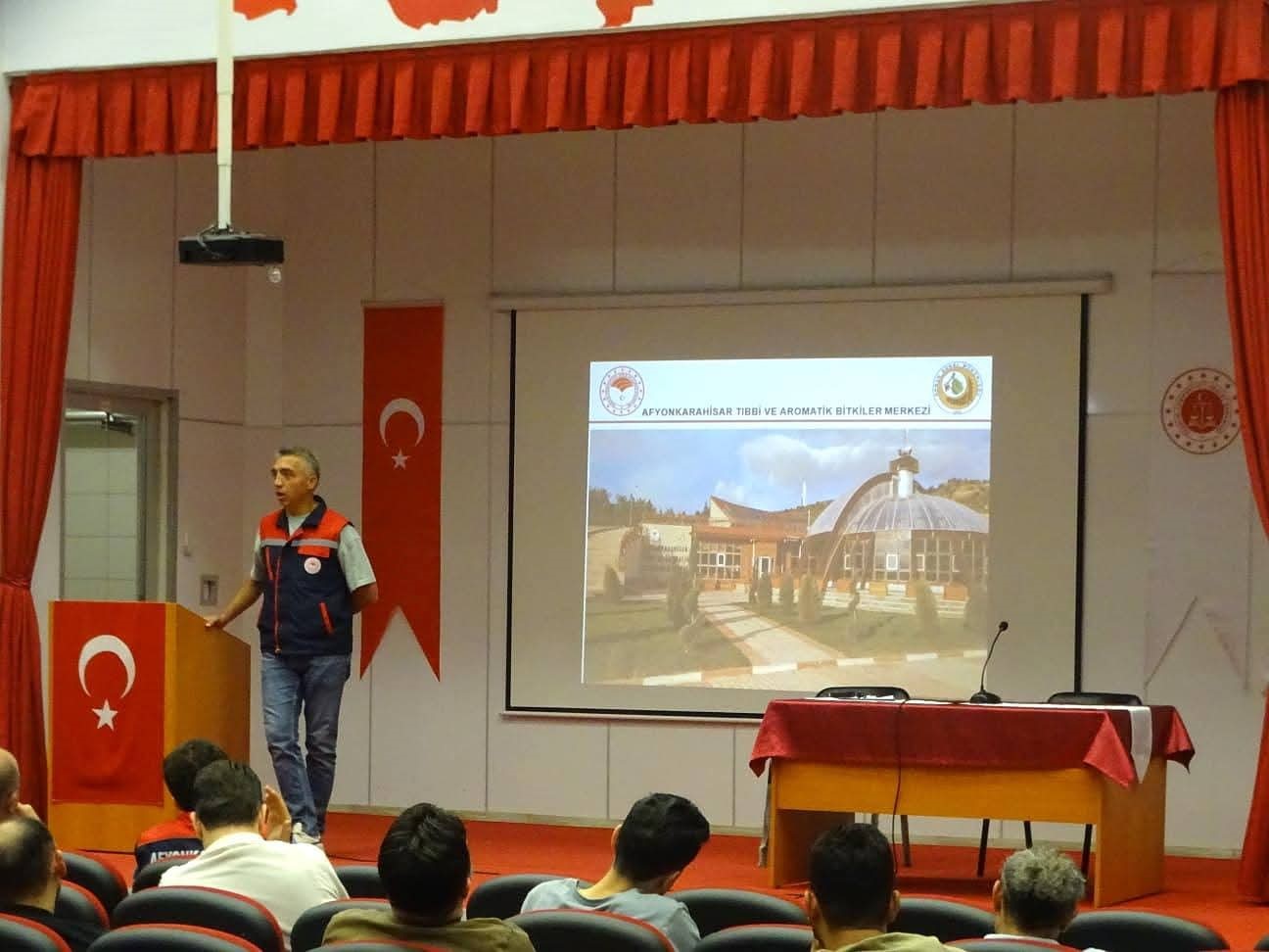 CEZA İNFAZ KURUMUNDA HÜKÜMLÜLERE TARIMSAL ÜRETİM EĞİTİMİ VERİLDİ