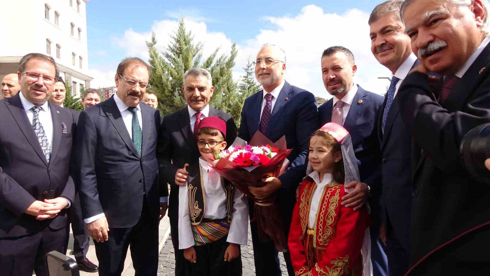 BAKAN IŞIKHAN, "TERÖRSÜZ TÜRKİYE’NİN KAZANANI 86 MİLYON VATANDAŞIMIZ OLACAKTIR"