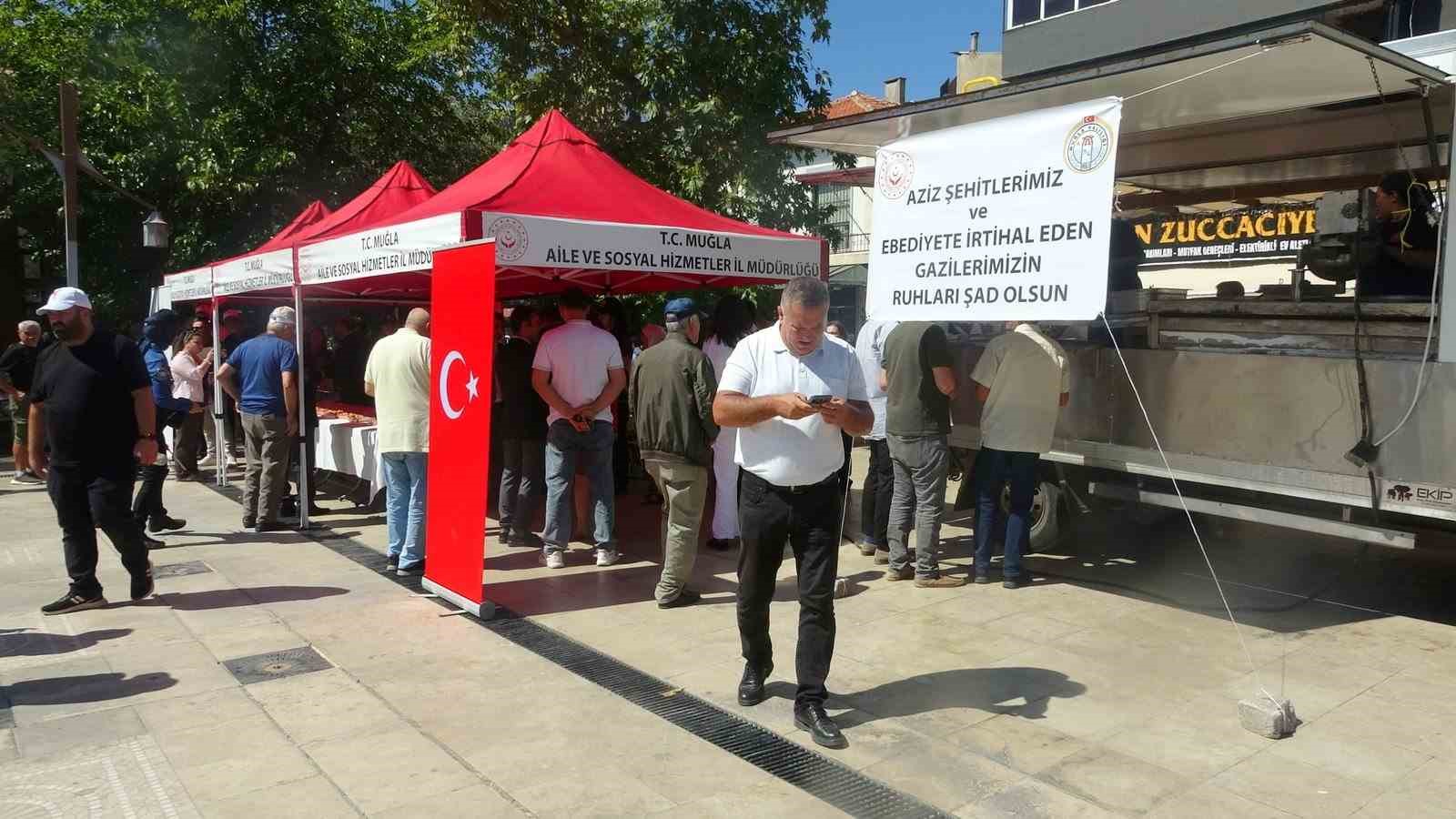 MUĞLA’DA 15 TEMMUZ ŞEHİTLERİ İÇİN "253 HATİM" DUASI OKUNDU