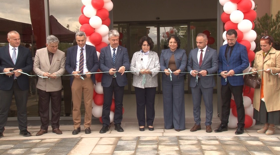 ESOGÜ MUTFAK VE YEMEKHANE TESİSİ DÜZENLENEN TÖRENLE AÇILDI