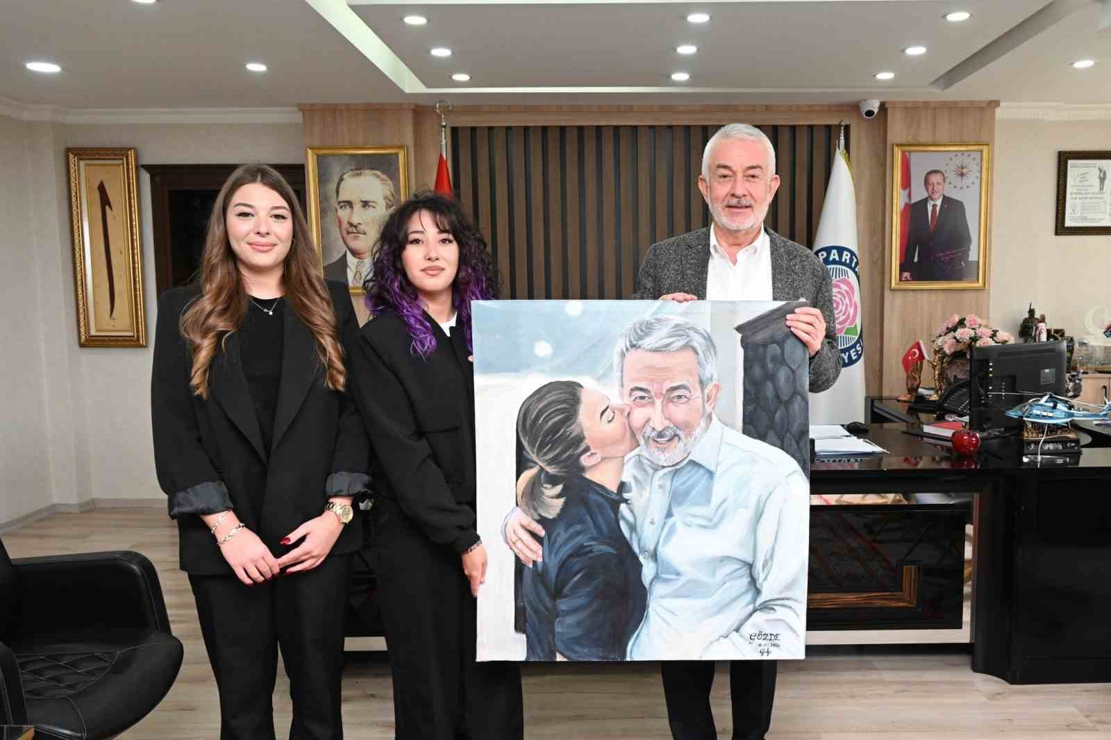 LİSE ÖĞRENCİSİ GÖZDE’DEN BAŞKAN BAŞDEĞİRMEN’İ DUYGULANDIRAN TABLO