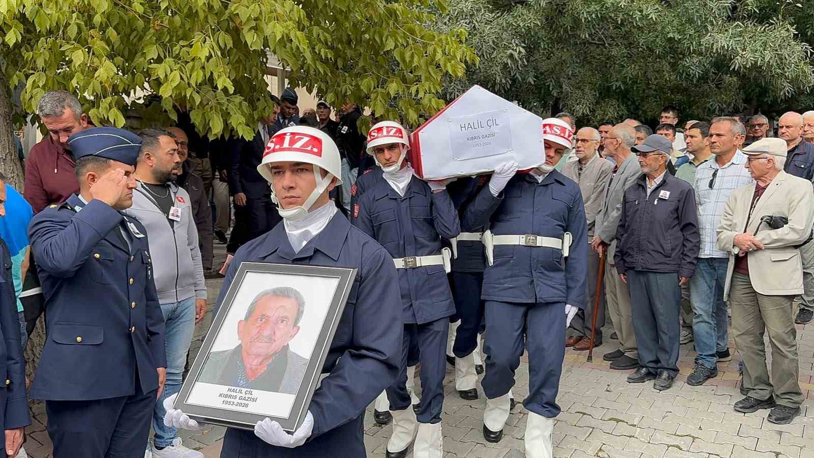 KÜTAHYALI KIBRIS GAZİSİ HALİL ÇİL SON YOLCULUĞUNA UĞURLANDI
