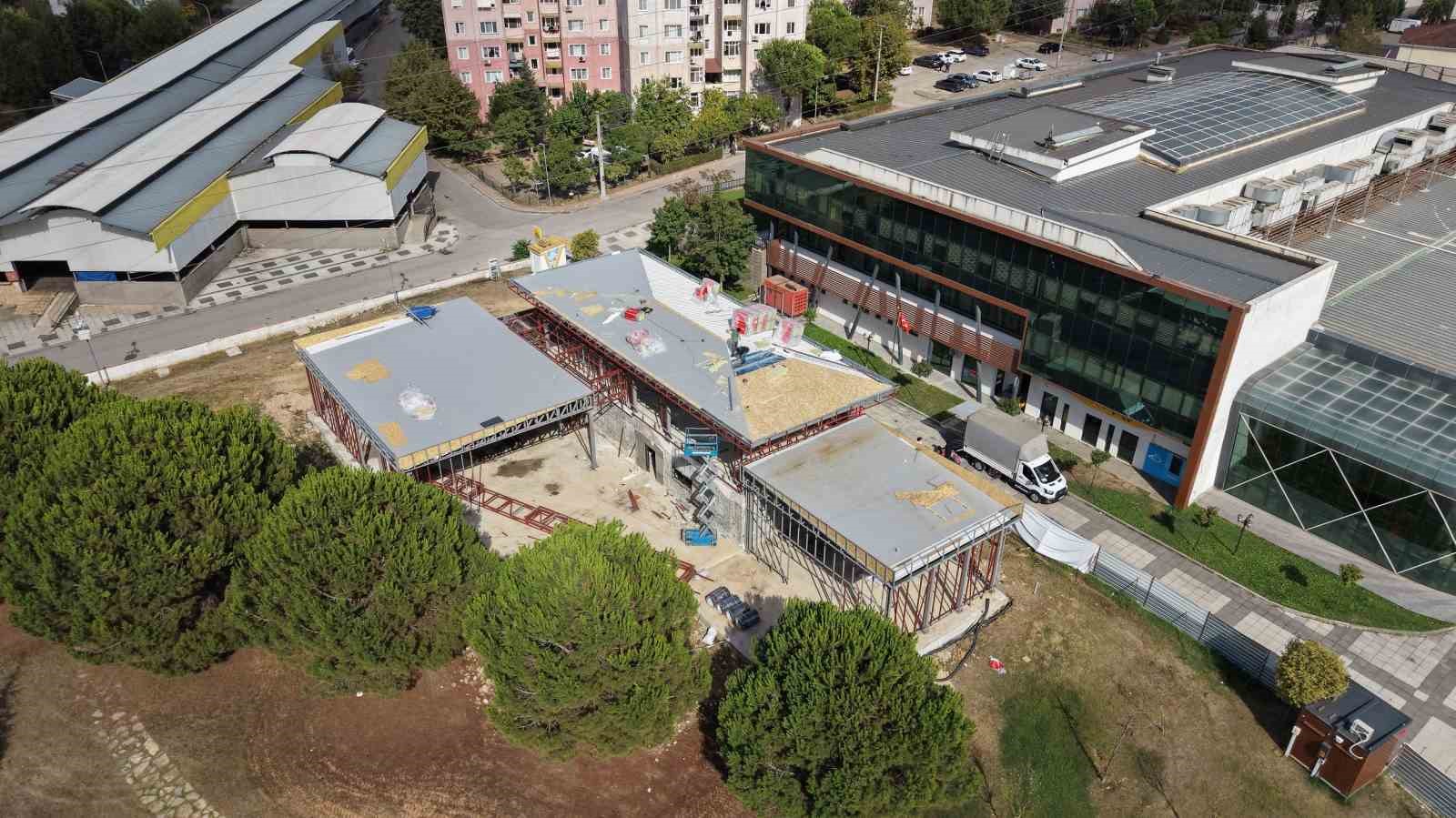 CUMHURİYET MAHALLESİ’NİN KİTAP KAHVESİ HIZLA YÜKSELİYOR