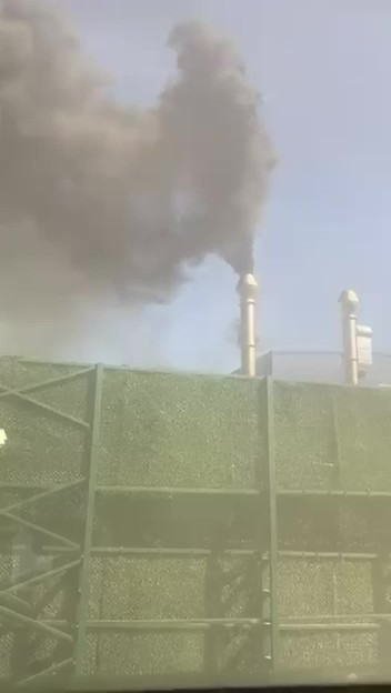 BACADAN ÇIKAN DUMAN "GÖZLERİ YAŞARTIYOR, BOĞAZLARI YAKIYOR" İDDİASI