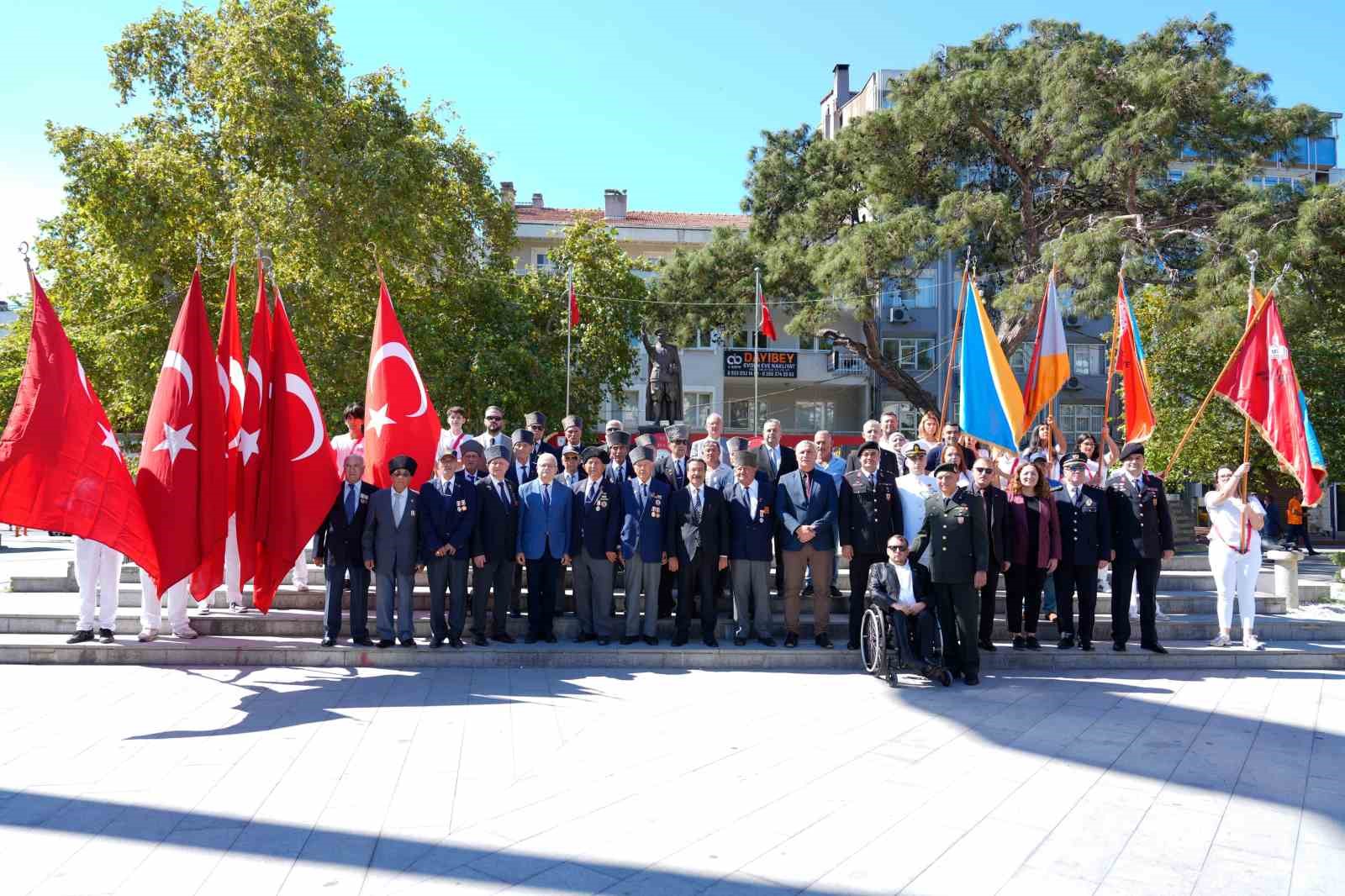 BURHANİYE’DE GAZİLER GÜNÜ KUTLANDI