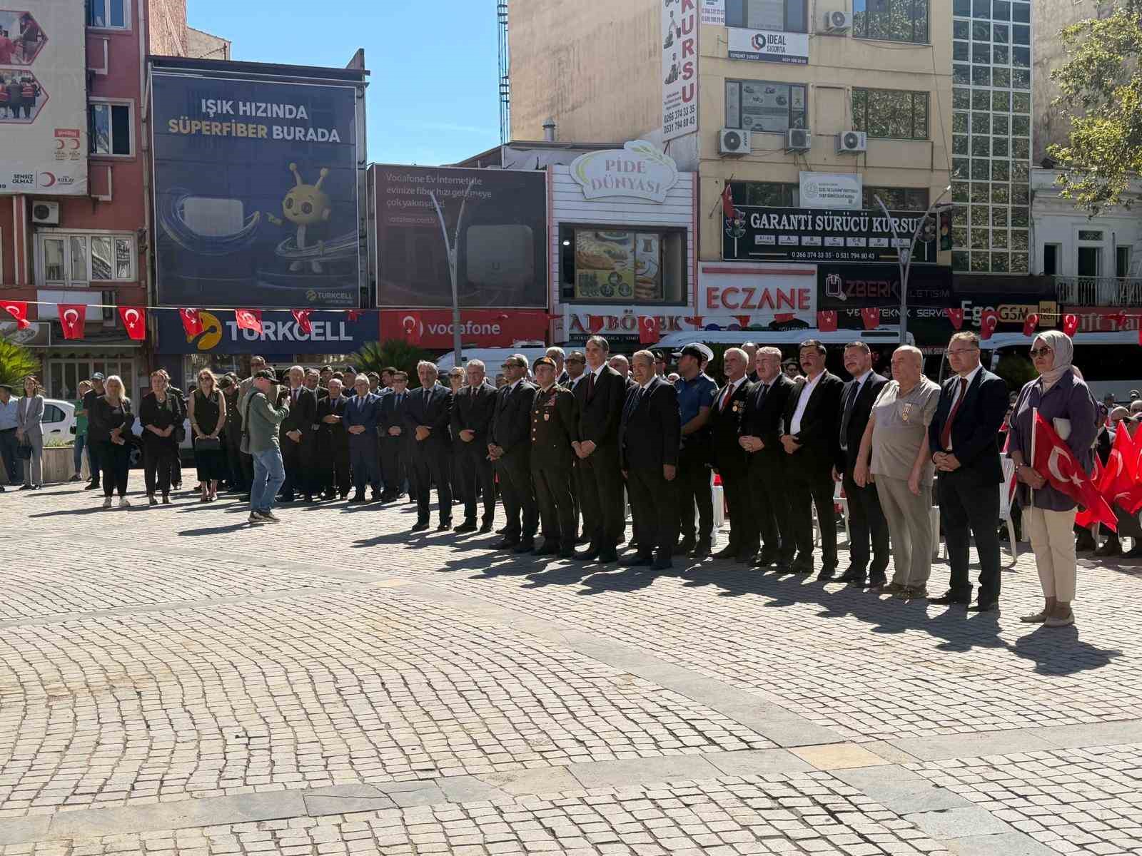 EDREMİT’TE GAZİLER GÜNÜ KUTLANDI