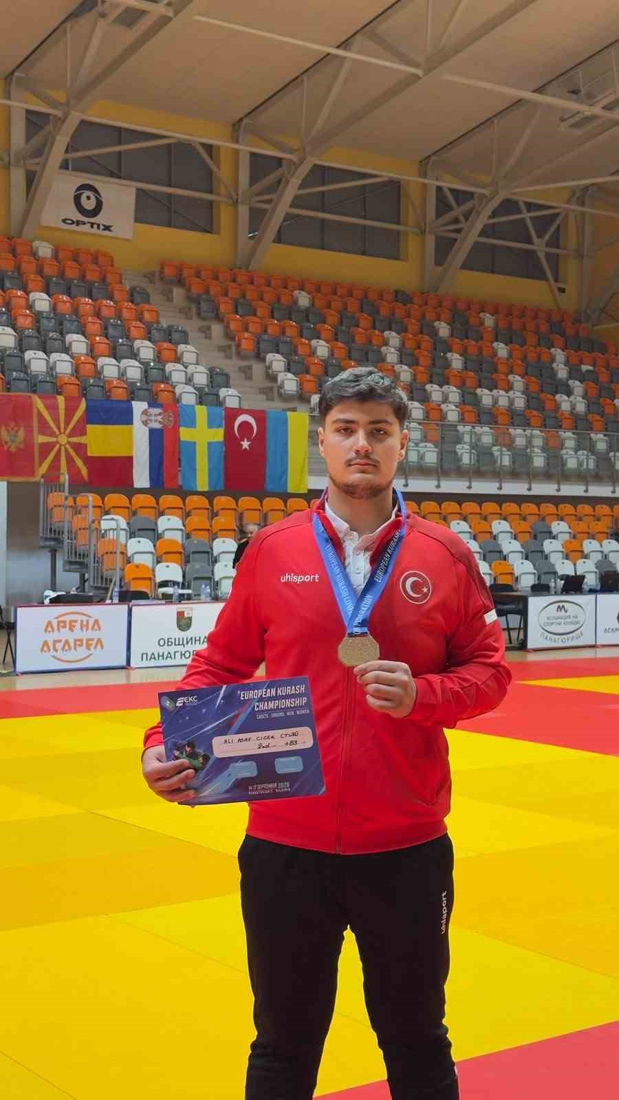 ELAZIĞLI SPORCU AVRUPA 2.’Sİ