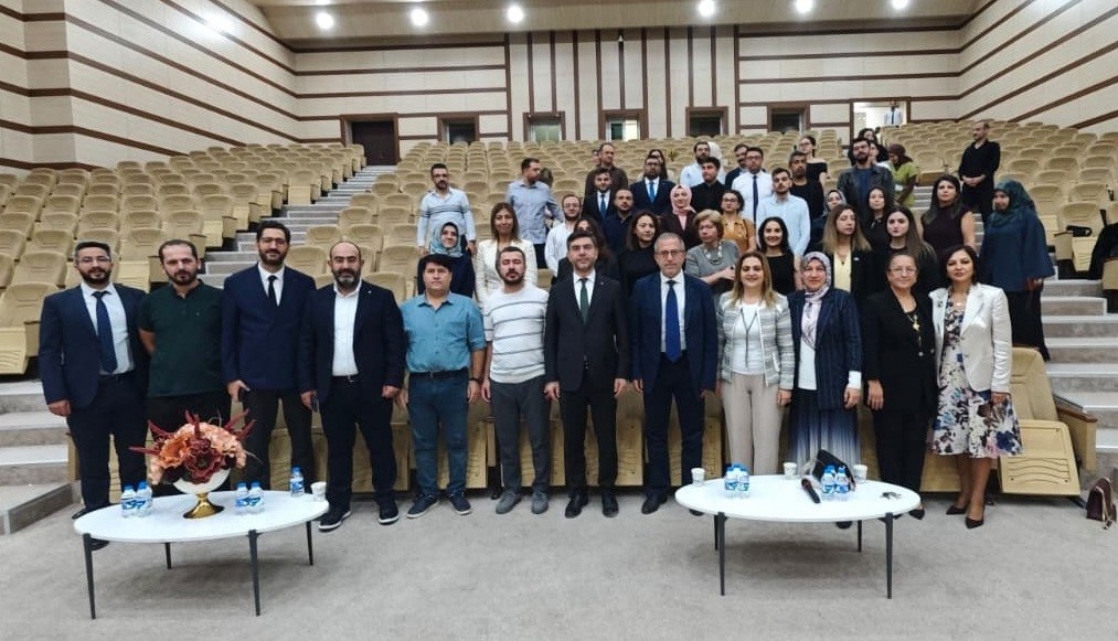 ERZURUM’DA "KADIN DOĞUM GÜNLERİ" SEMPOZYUMU DÜZENLENDİ