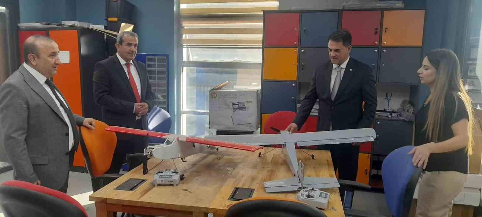 HAKKARİ VE YÜKSEKOVA’DA GELECEĞİN TEKNOLOJİ YILDIZLARI İÇİN SINAV HEYECANI