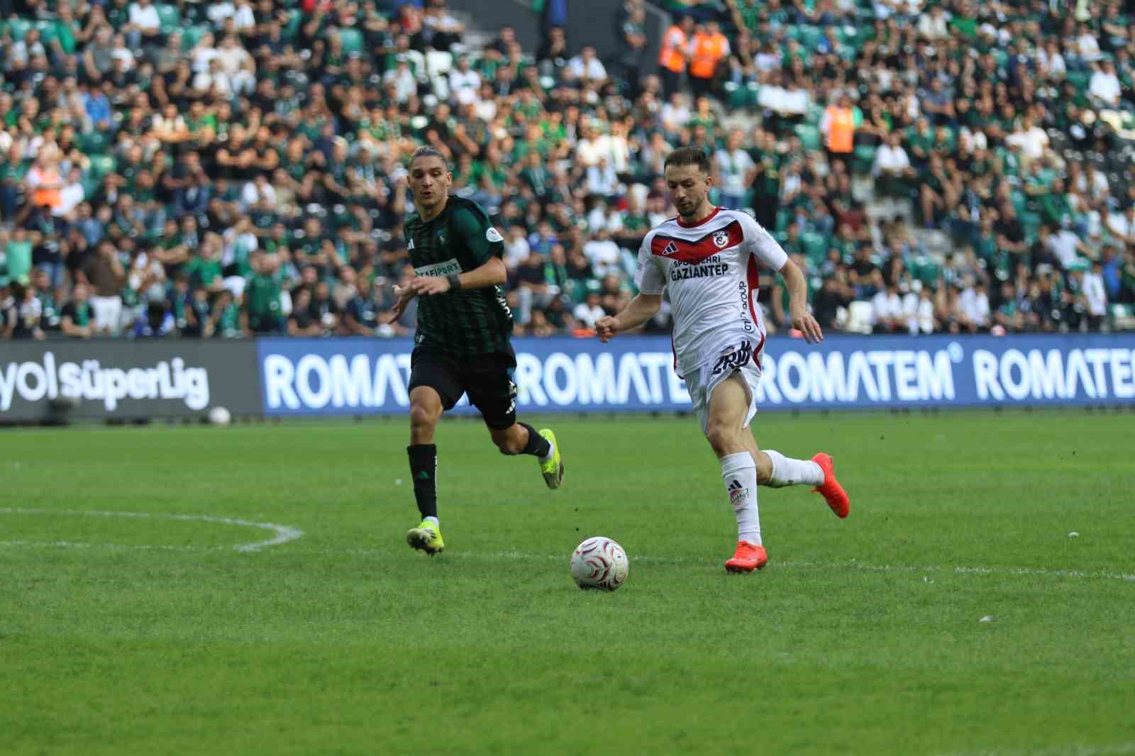 TRENDYOL SÜPER LİG: KOCAELİSPOR: 2 - GAZİANTEP FK: 0 (MAÇ SONUCU)