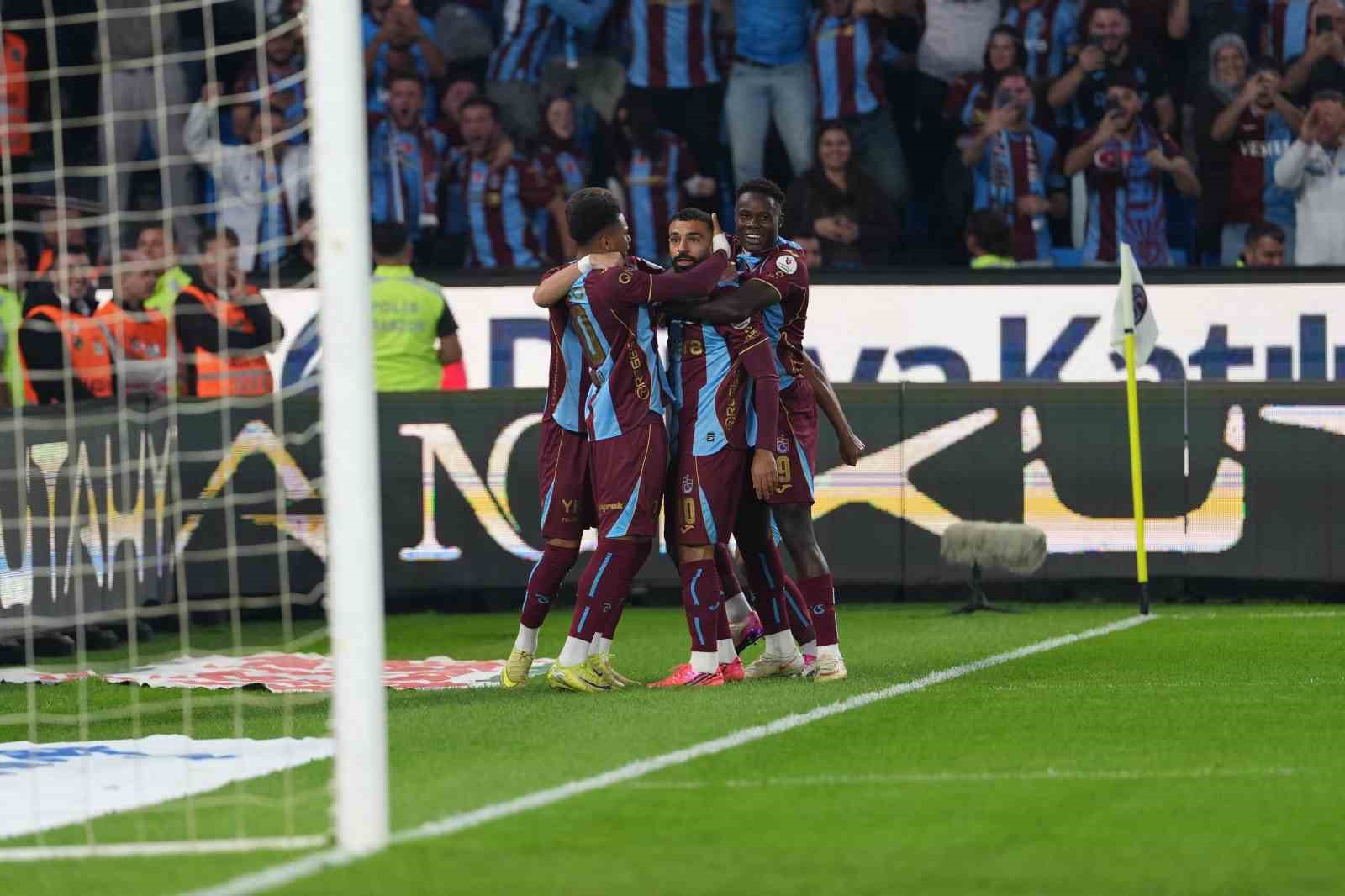 TRENDYOL SÜPER LİG: TRABZONSPOR: 3- GALATASARAY:0 (İLK YARI)