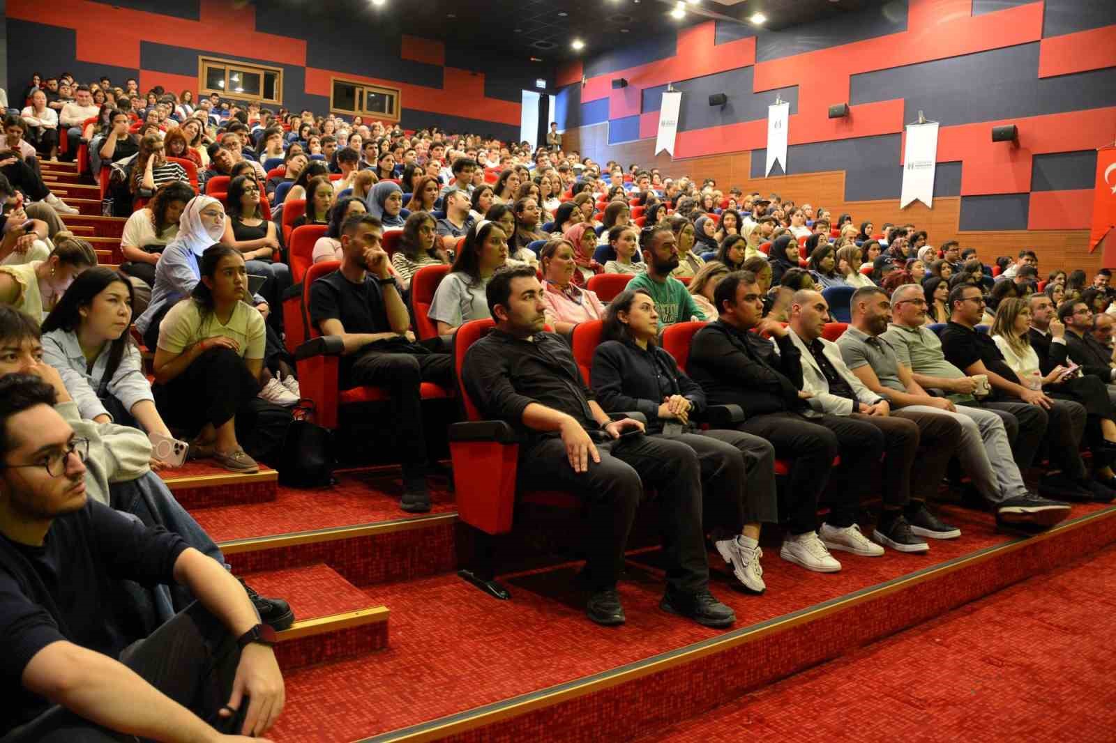 YENİ AKADEMİK YIL, "İLK DERS" ETKİNLİKLERİ İLE BAŞLADI
